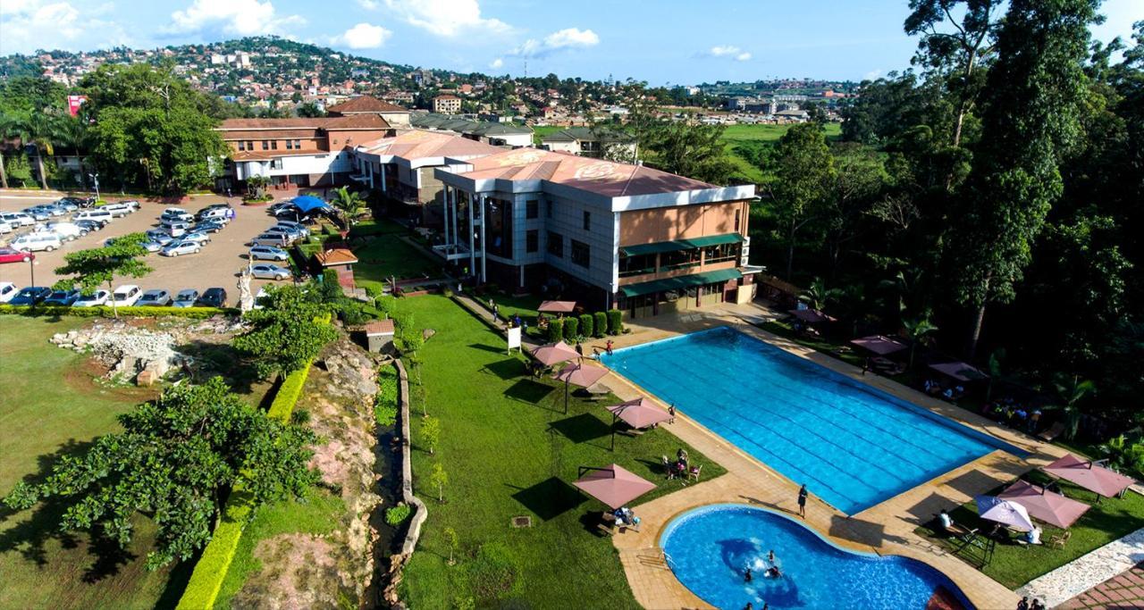 Silver Springs Hotel Kampala Esterno foto